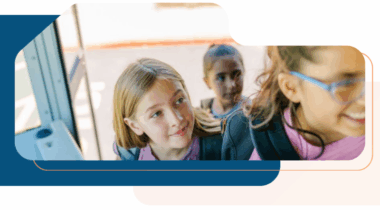 Couverture du guide sur la règle relative au transport assis des enfants.