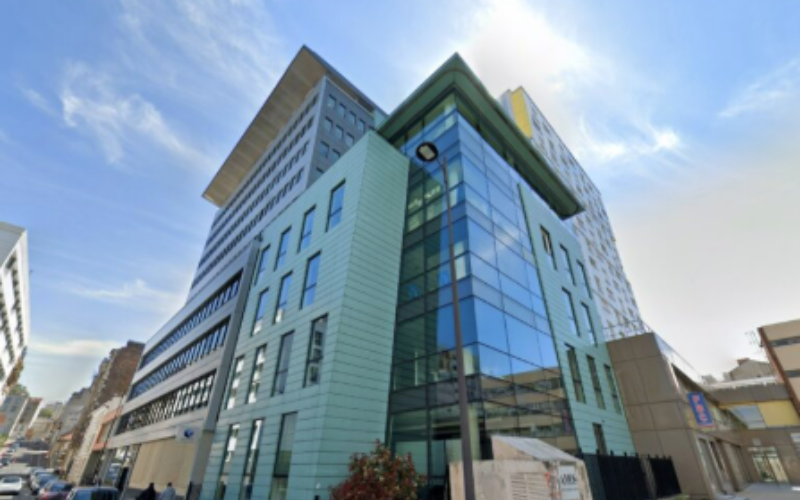 Bâtiment de l'association AGIR Transport dans le 13ème arrondissement de Paris.