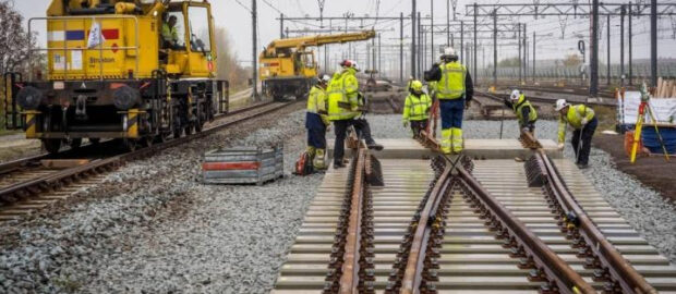 Installation d'infrastructures ferroviaire.