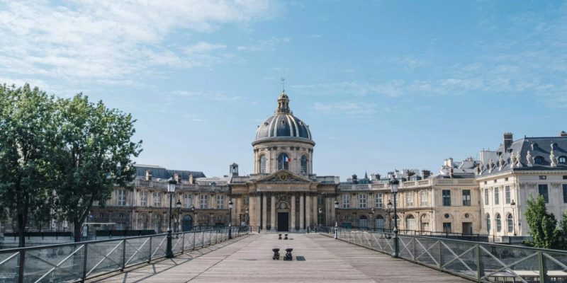 Paris intitution francaise